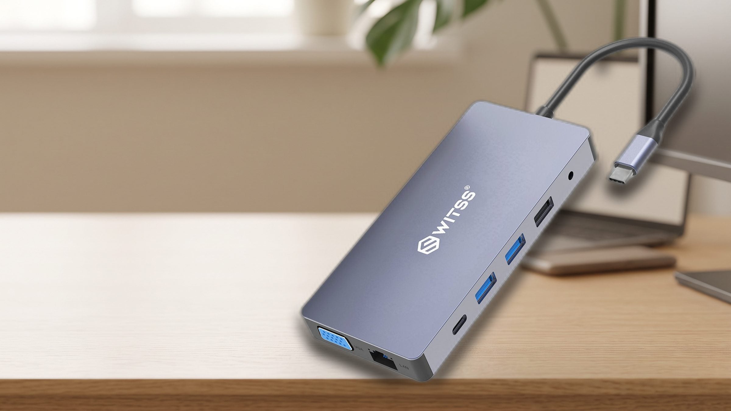 Switss® 12-in-1 USB-C hub in gebruik, sfeerbeeld