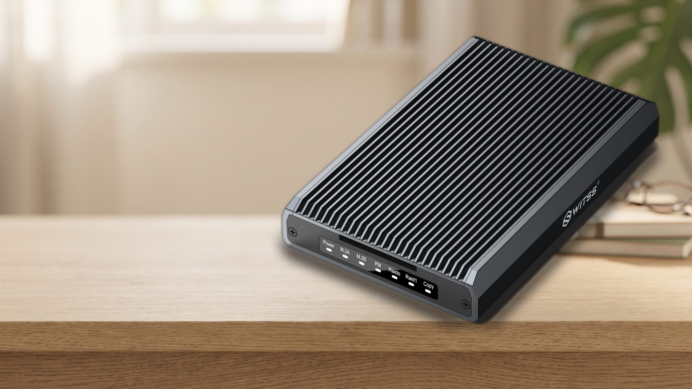 Switss® RAID Dual-Bay M.2 SSD behuizing in gebruik, sfeerbeeld