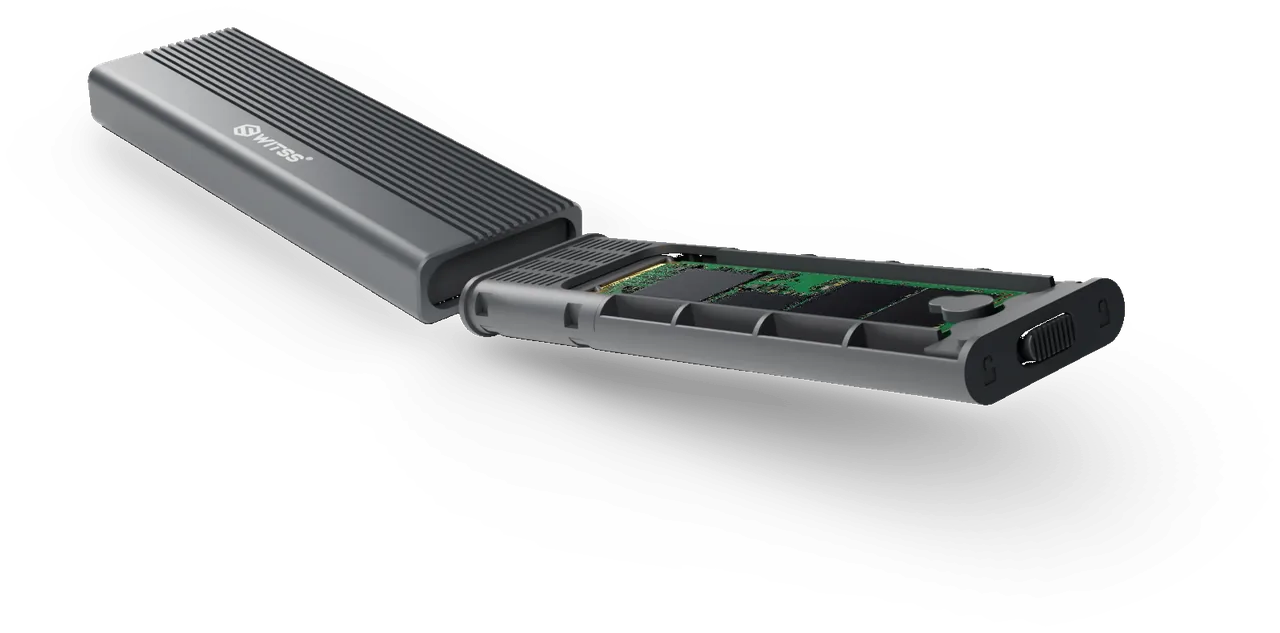 Lade met SSD die schuin terug de behuizing in schuift